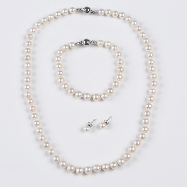 Classic Natural White Color Round Pearl Jewelry Set for Mom