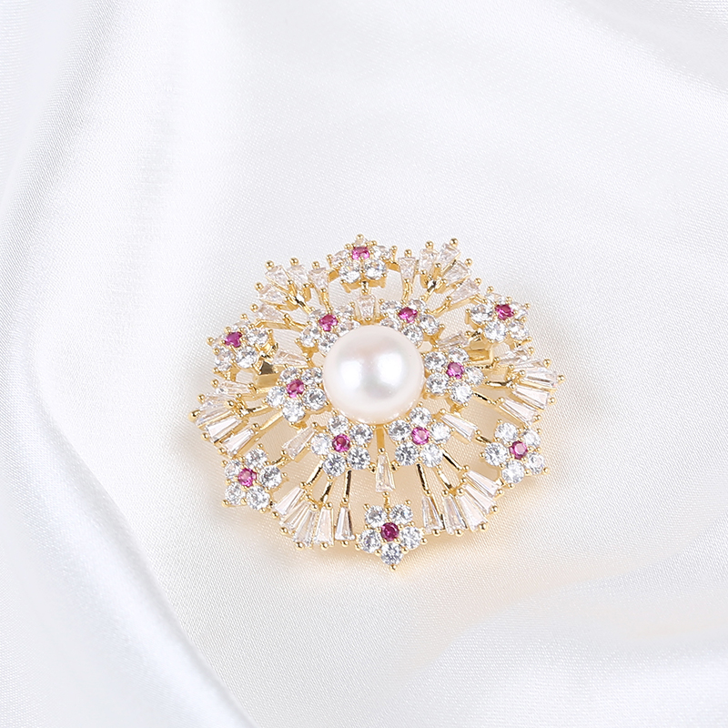 Freshwater Pearl Button Pearl with CZ for Women Brooch