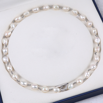 White Color Baroque Shape Pearl Necklace for Women