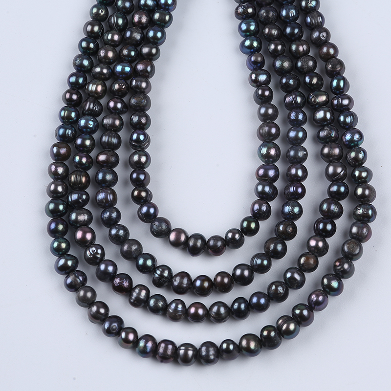 black color pearl strand