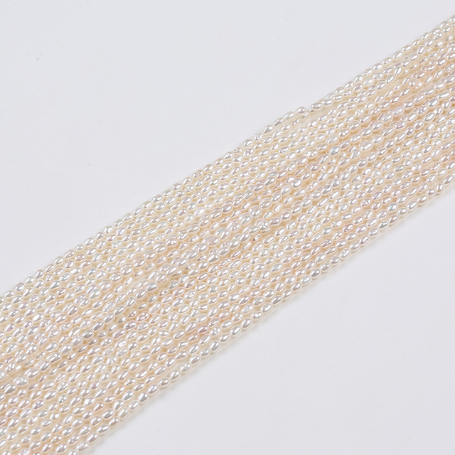 2.5-3mm Small Size Natural Color Rice Pearl Strand for Making Jewelry