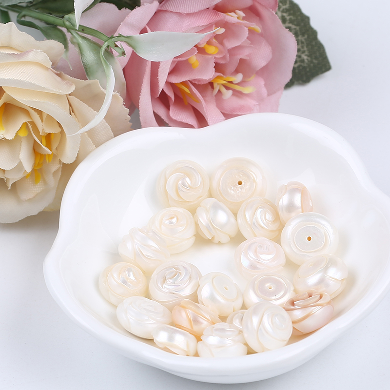 Elegance Manual Carving Button Pearl with Half-drilled Hole for Earrings