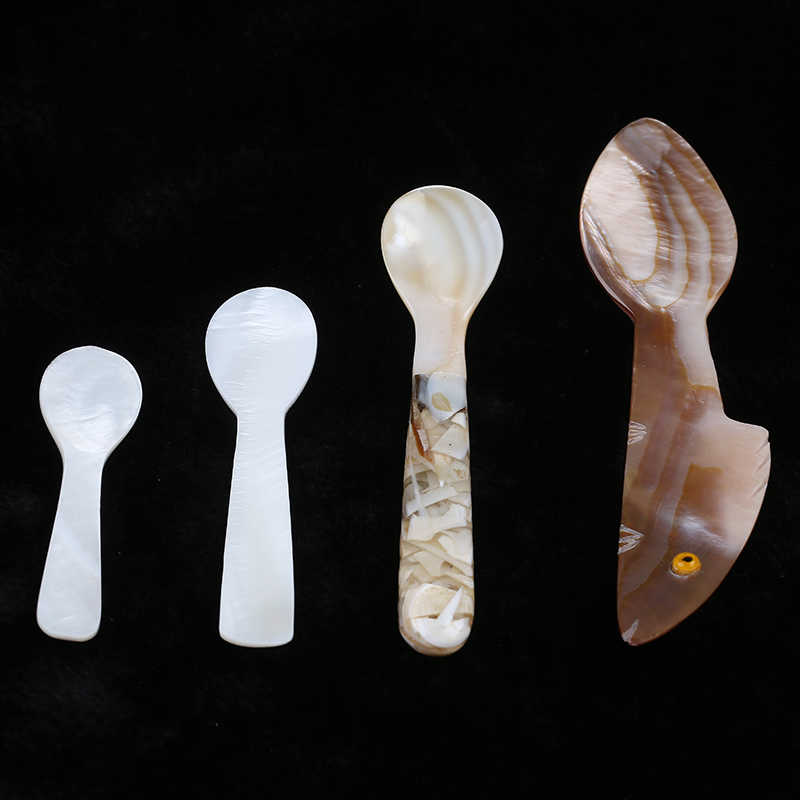 different size spoon